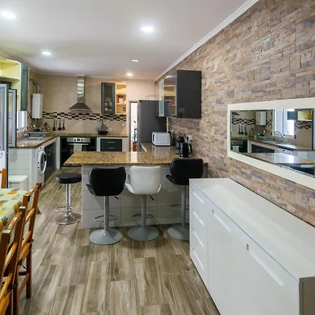 Tatil Evi Casa Capelas - Perfect For Families *